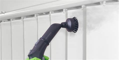 Effortlessly Clean Your Blinds with Steam: Say Goodbye to Dust and Allergens!